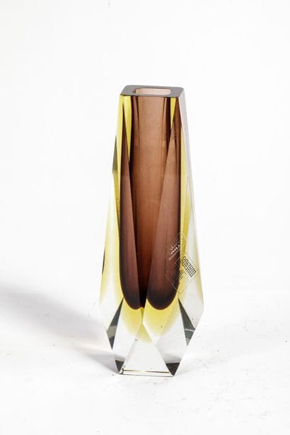 Alessandro MANDRUZZATO (born in 1970)
Produced...