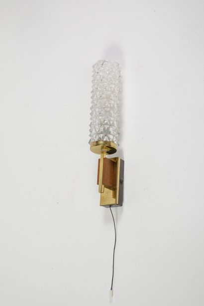 Dans le goût de la maison ARLUS
Applique...