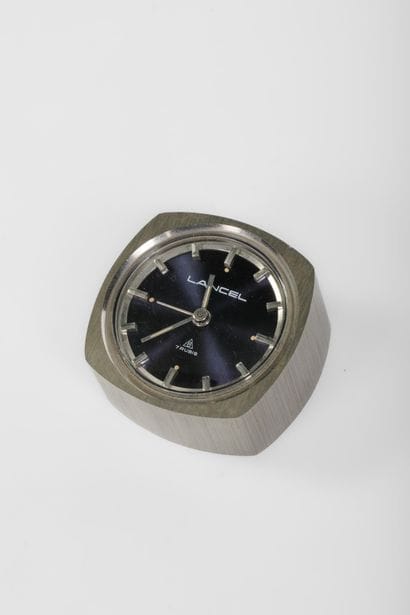 LANCEL
Pendulette 8 jours en acier brossé,...