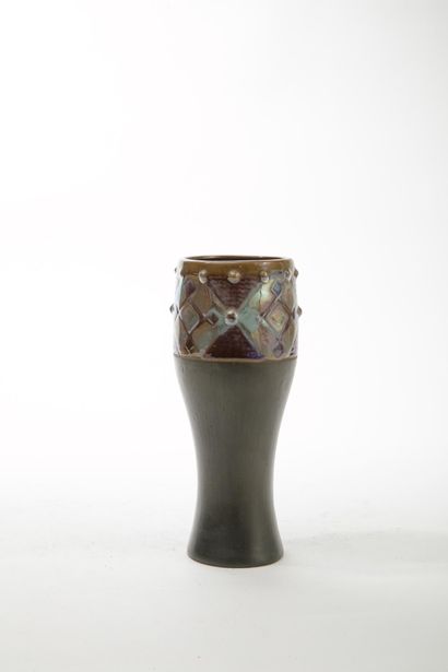 In the taste of Jean BARROL
Small goblet-shaped...