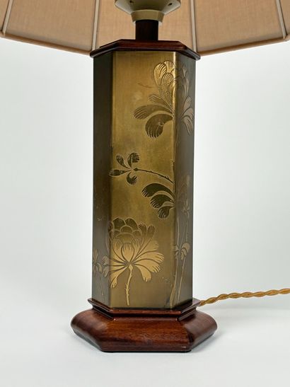 Lampe de style japonisant hexagonale en bois...