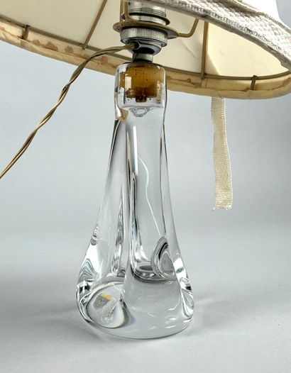 Sèvres 
Pied de lampe de chevet en cristal...