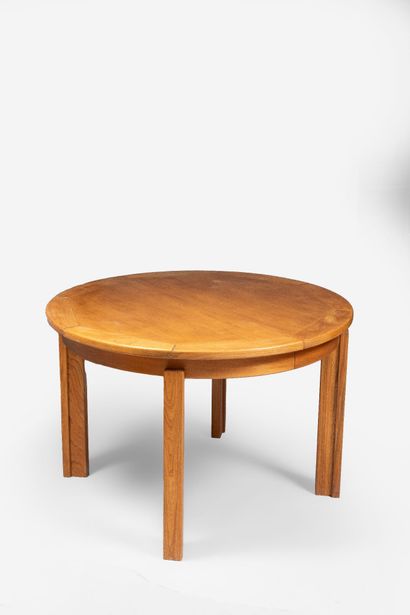 Maison REGAIN
Table ronde à rallonge et ses...