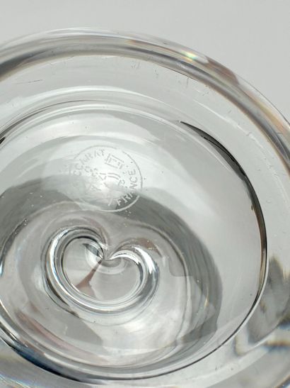 BACCARAT
Vase soliflore fuselé en cristal...