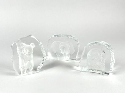 Ensemble de trois verres décorés au laser...