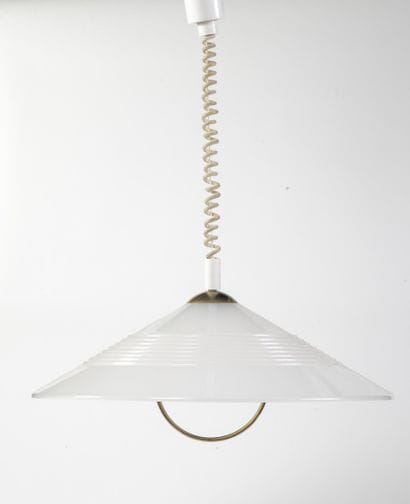 Importante suspension, le diffuseur circulaire...