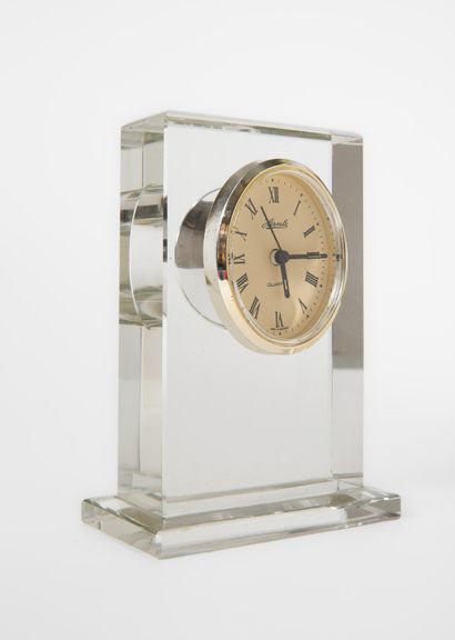 Hermle Distributor
Rectangular crystal living...