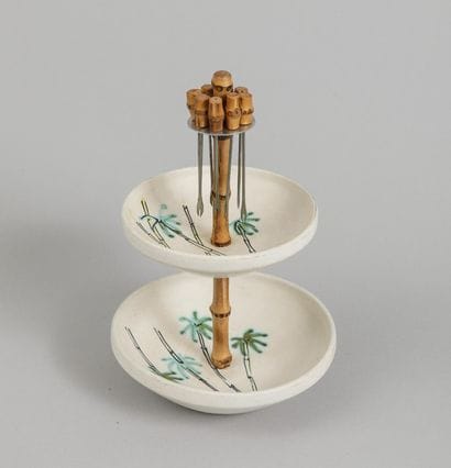 CADO Éditeur
Two-tiered aperitif server with...
