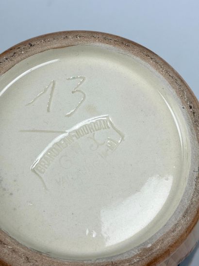 Émile MASSON 
Édité par la POTERIE GRANDJEAN-JOURDAN...