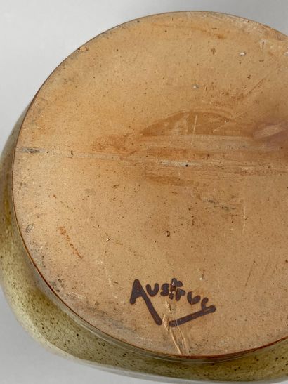 Jean AUSTRUY (1910-2012)
Vase ovoïde à deux...