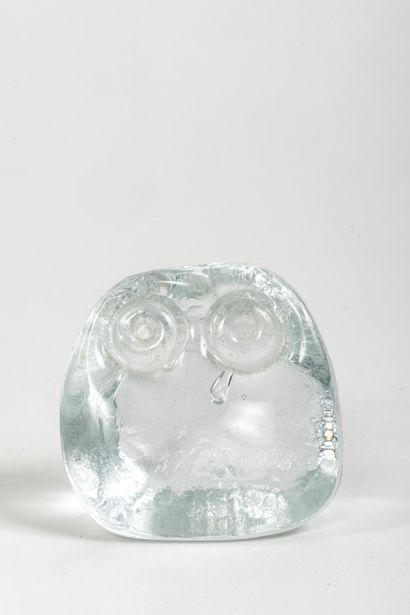 Figure de hibou en verre taillé givré 
6...