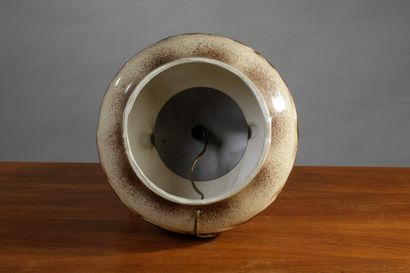 Grande lampe en céramique émaillée marron...