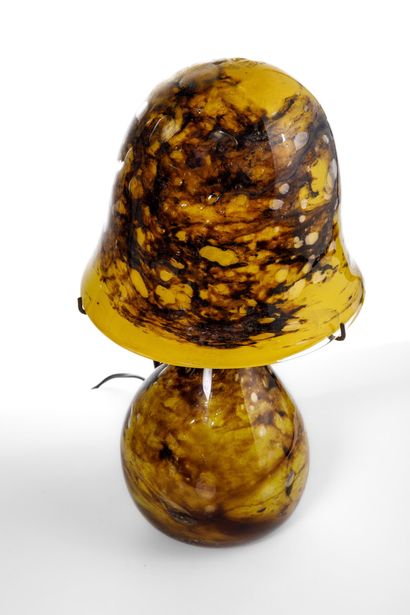 SAS 97
Lampe champignon en verre multicouche...