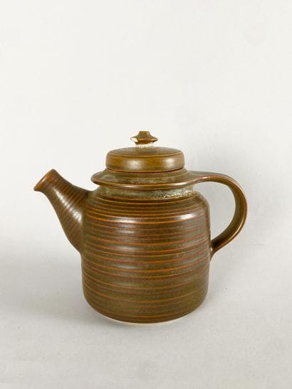 Arabia - Finland
Earthenware teapot with...
