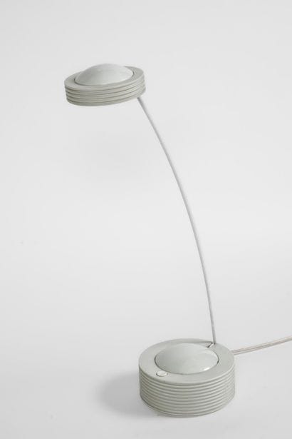 Éditeur E Lite
Grande lampe de bureau postmoderne...