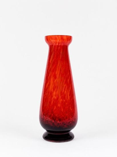 In the style of LE VERRE FRANÇAIS
Ovoid vase...