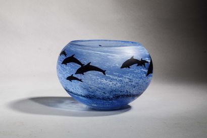 Malcolm SUTCLIFFE (born 1954) 
Blue glass...