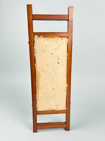 Présentoir à clés en bois et verre
Travail...