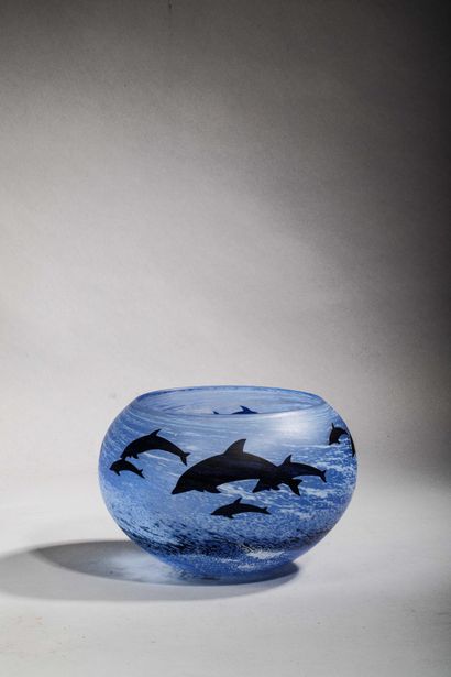 Malcolm SUTCLIFFE (born 1954) 
Blue glass...
