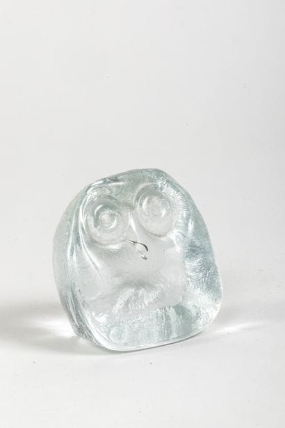 Figure de hibou en verre taillé givré 
6...