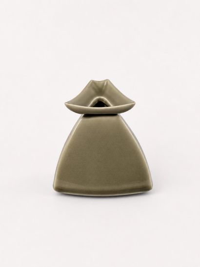 MONTGOLFIER France 
Trapezoidal vase made...