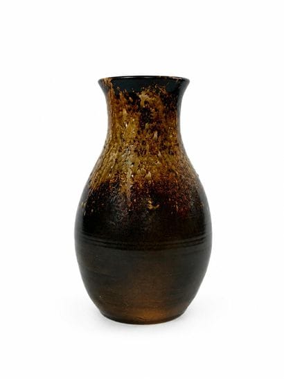 Vase en céramique chocolat émaillé de glaçure
33...