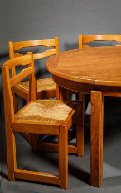 Maison REGAIN
Table ronde à rallonge et ses...