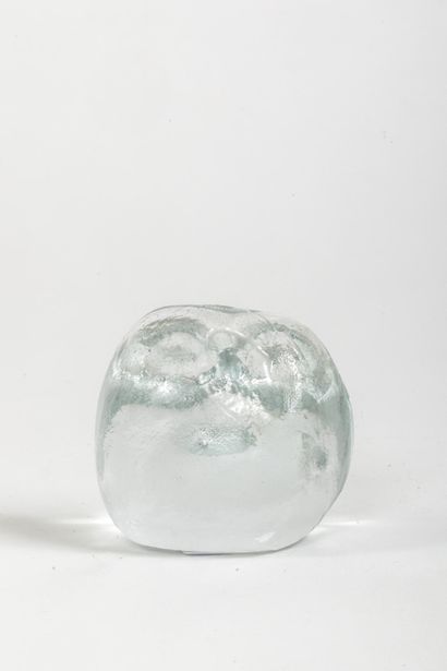 Figure de hibou en verre taillé givré 
6...