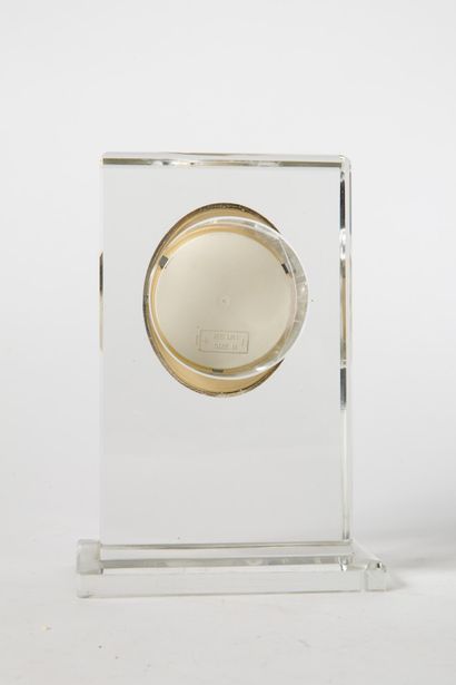 Hermle Distributor
Rectangular crystal living...