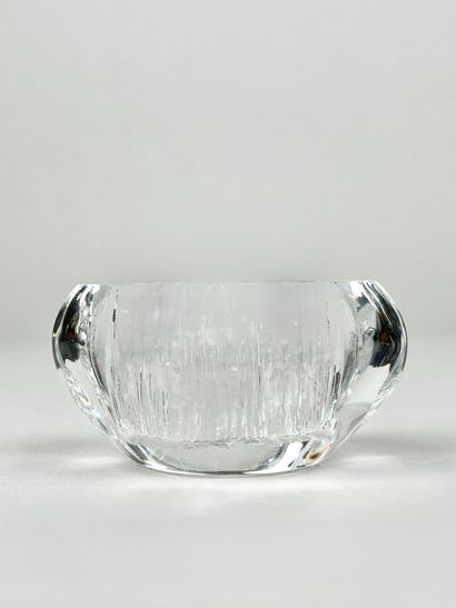 Daum France
Porte-briquet en cristal moulé...