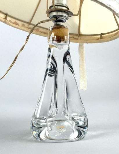 Sèvres 
Pied de lampe de chevet en cristal...