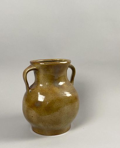Jean AUSTRUY (1910-2012)
Vase ovoïde à deux...