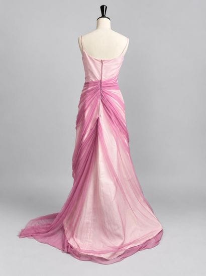 PRONUPTIA
Long pink strapless dress with...