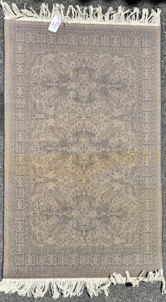Tapis de prière en laine et soie à fond bleu...