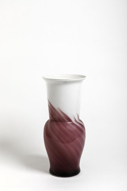 Dans le gout de Murano
Vase à haut col en...