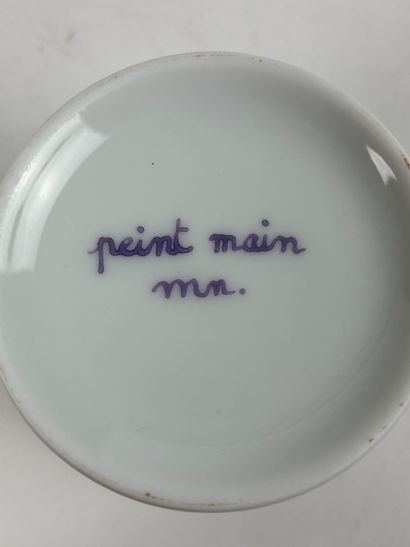 Ensemble de six tasses et sous tasses à café...