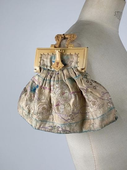 Silk embroidery pouch decorated with branching...