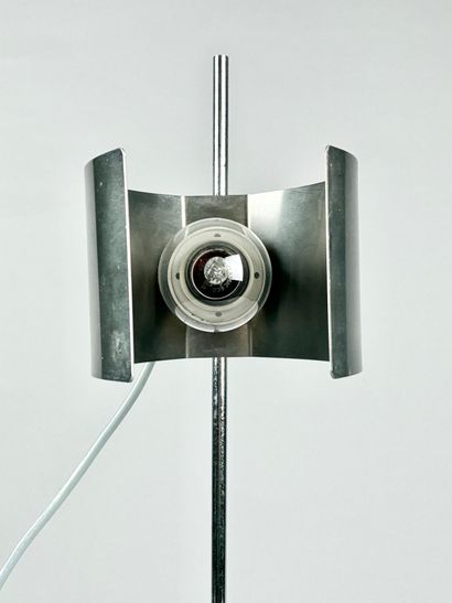 Lampe de bureau en aluminium, l'abat-jour...