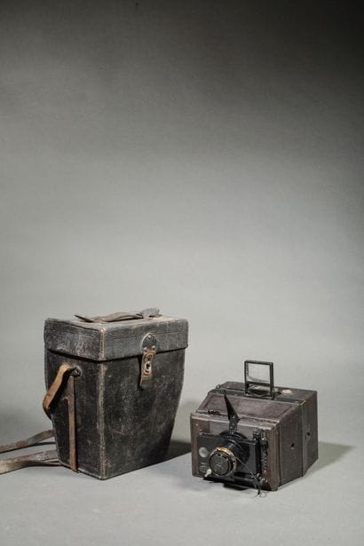 Gaumont camera bag, Gaumont Spido binoculars...