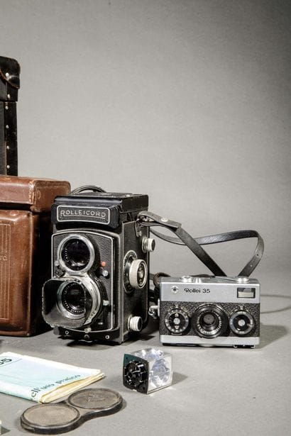 In a case, a set of two Rollei cameras. 
Chrome-plated...