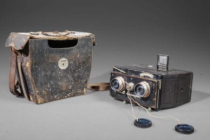 Includes an H. Bellieni bag and an H. Bellieni...