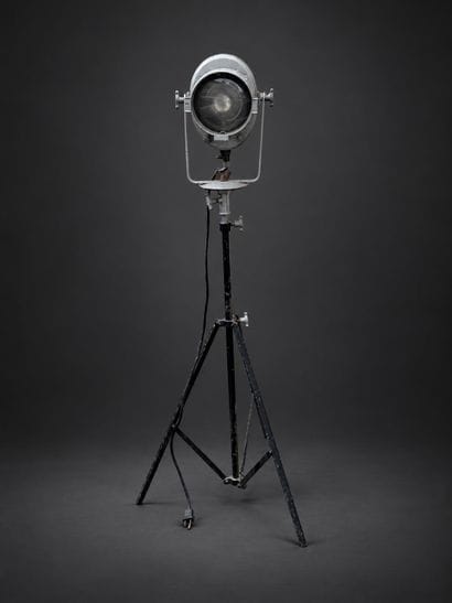 Projector, A. E. Cremer spotlight, dimensions...