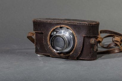 Leitz Leica IIIa camera, No. 274 501 (1938),...