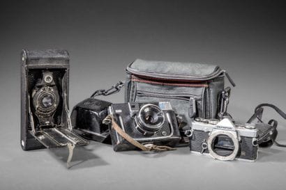 Set of three assorted cameras, as-is. Foca...