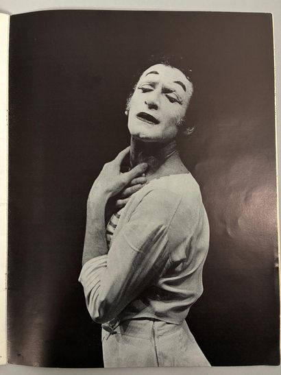 MARCEL MARCEAU MIME COMPANY
Program autographed...