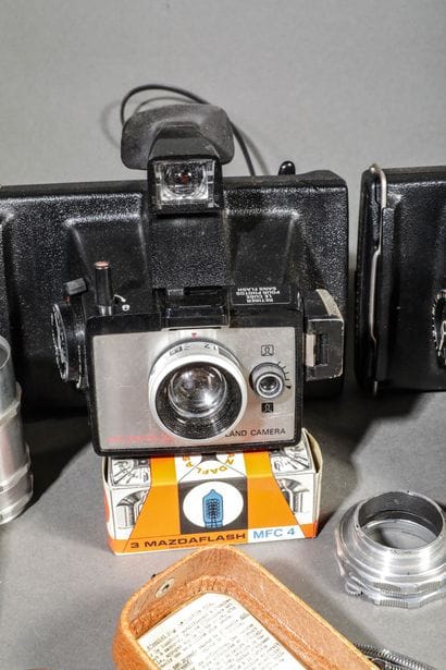 Set of five assorted cameras, as-is. Fujica...