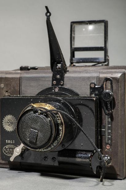 Gaumont camera bag, Gaumont Spido binoculars...