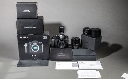 Fujifilm camera kit.
Includes bag, original...