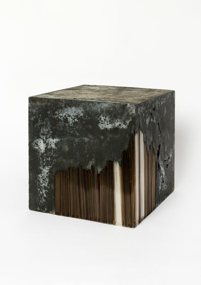 Harry MORGAN (1990) - UK
Sculpture en verre...