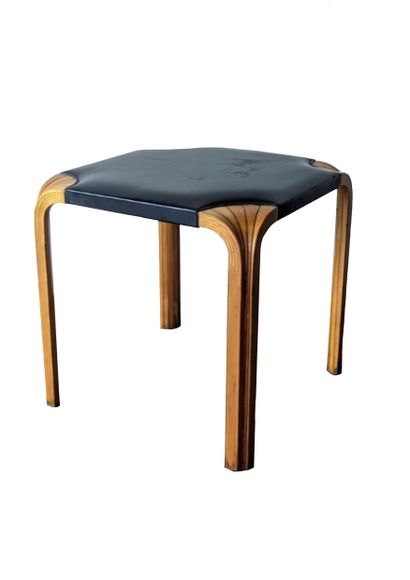 Alvar AALTO (1898 - 1976) - FINLAND
Tabouret...
